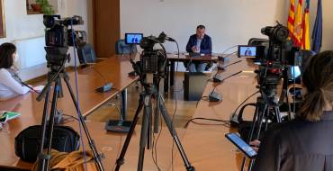 La Policía Local refuerza la lucha contra el botellón y el mal uso de las mascarillas para evitar la propagación del virus
