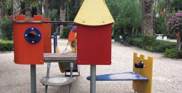 El Ayuntamiento saca a concurso la renovación de todos los juegos infantiles del Parque Municipal
