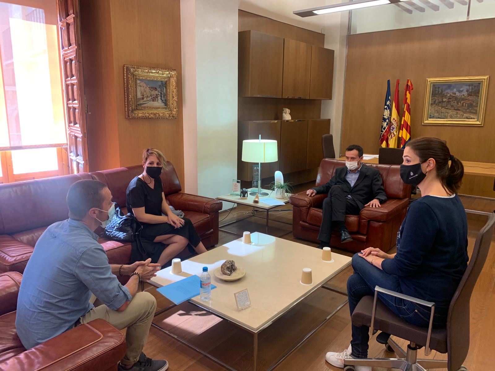 Reunión candidatura pino de La Baia a árbol europeo Reunión candidatura pino de La Baia a árbol europeo
