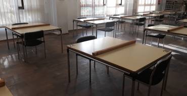Cultura instala mamparas protectoras en la sala de lectura de la Biblioteca Central Pedro Ibarra para duplicar el aforo