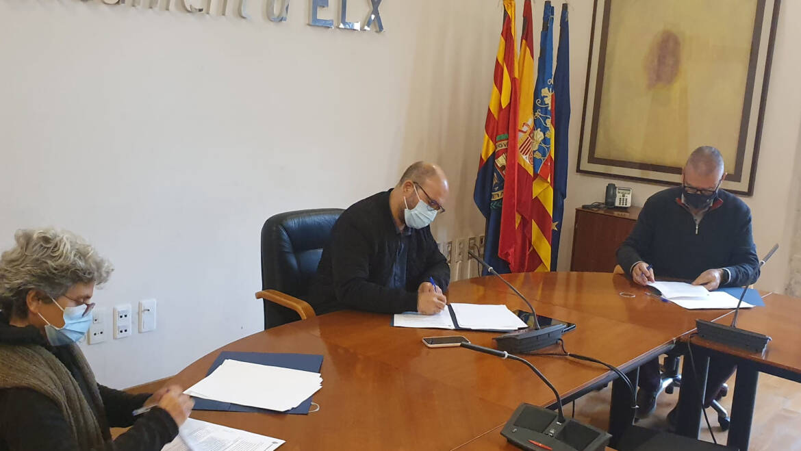 El Ayuntamiento de Elche firma un convenio para fomentar el consumo y la venta de productos ecológicos