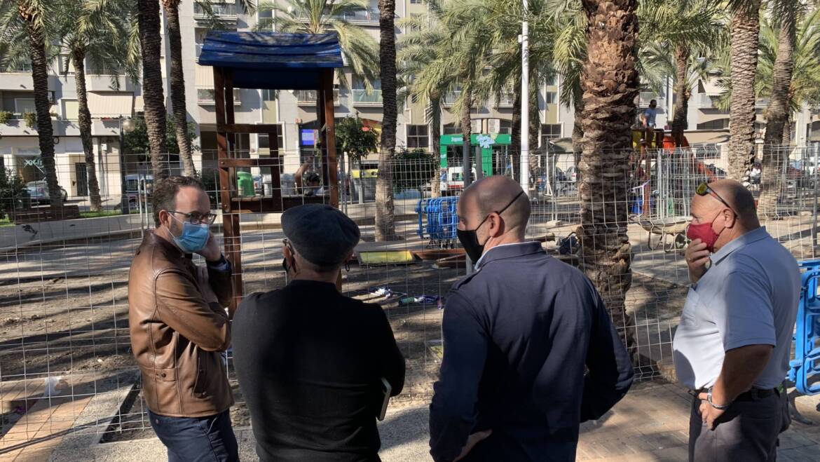 El Ayuntamiento renueva los juegos infantiles del Jardín Salvador Allende donde colocará caucho procedente del reciclaje de zapatillas Nike