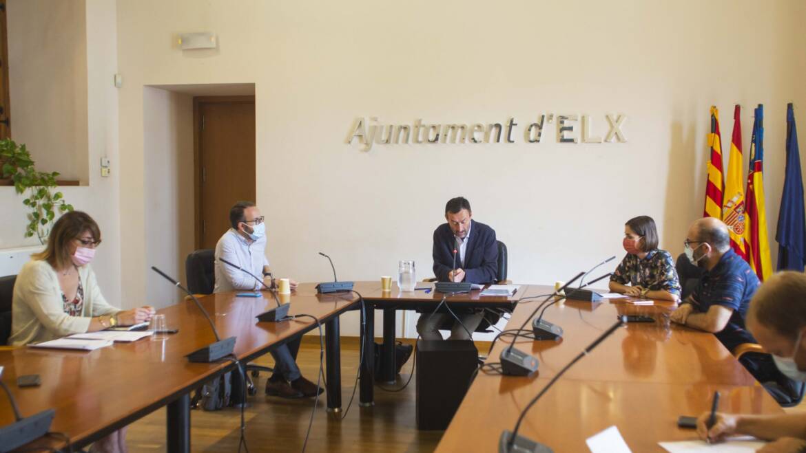 L’equip de Govern informa els portaveus municipals sobre el procés d’adjudicació de la nova contracta de neteja