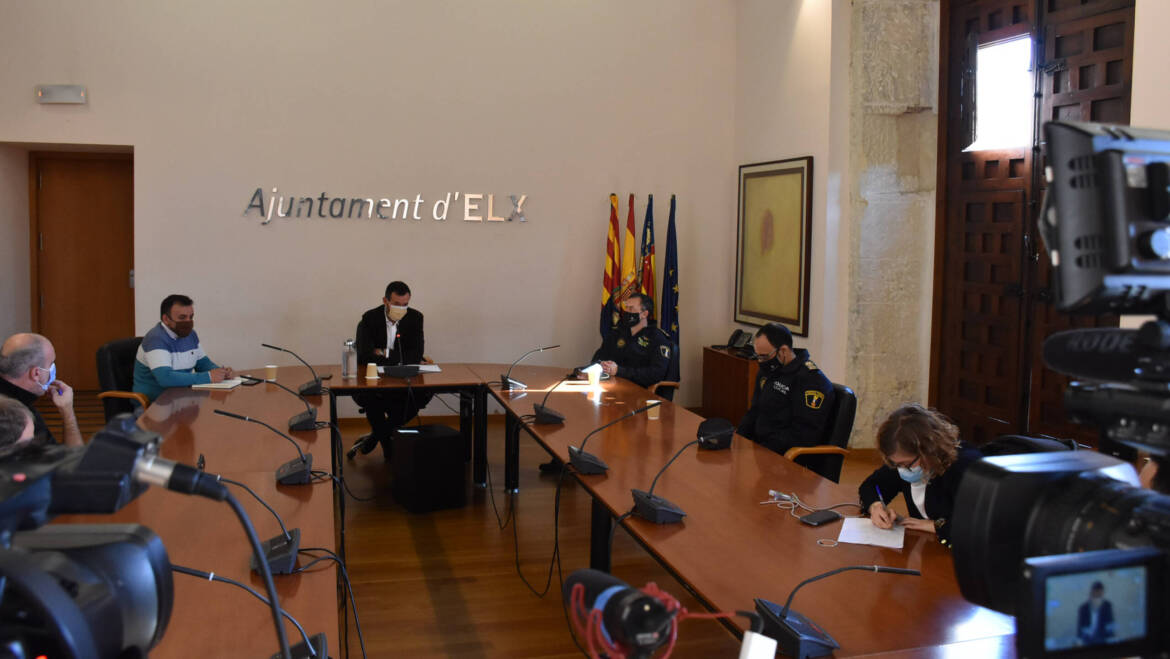 El Ayuntamiento y la Subdelegación del Gobierno acuerdan incrementar la presencia de agentes de las Fuerzas de Seguridad del Estado en el Camp d’Elx