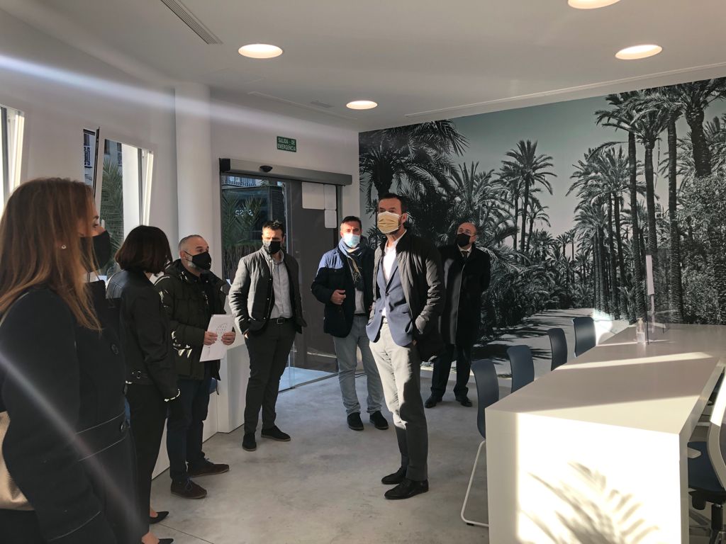 Visita nueva oficina de Turismo Elche