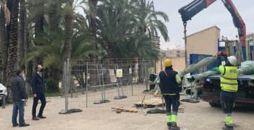 El Ayuntamiento inicia la renovación de más de 600 farolas en mal estado de espacios públicos en barrios y pedanías