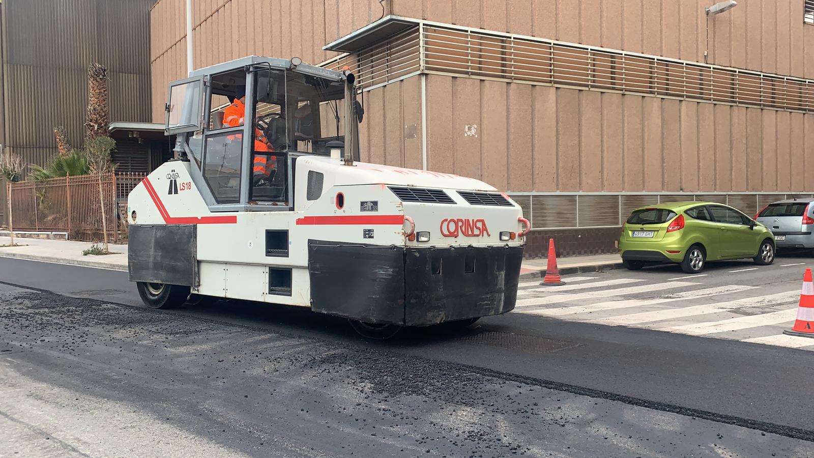 Obras asfaltado Antonio Machado