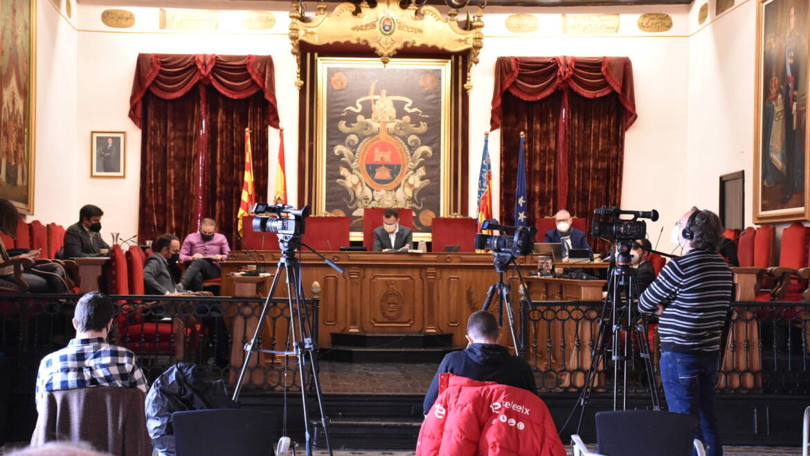 El Pleno acuerda reclamar la sección undécima de la Audiencia Provincial de Alicante para mejorar los servicios jurídicos en Elche