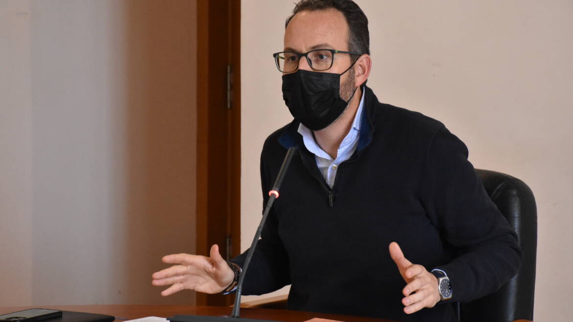 El Ayuntamiento comienza el pago de las ayudas ‘Paréntesis’ con los primeros 500.000 euros para 208 beneficiarios