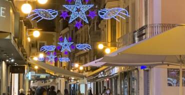La concejalía de Comercio en ciende el alumbrado navideño para apoyar a los comercios durante el Black Friday