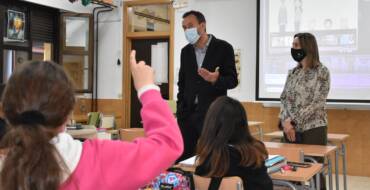 Cerca de 600 alumnos y alumnas se benefician de clases de apoyo en sus centros gracias al programa ‘Fem Escola’