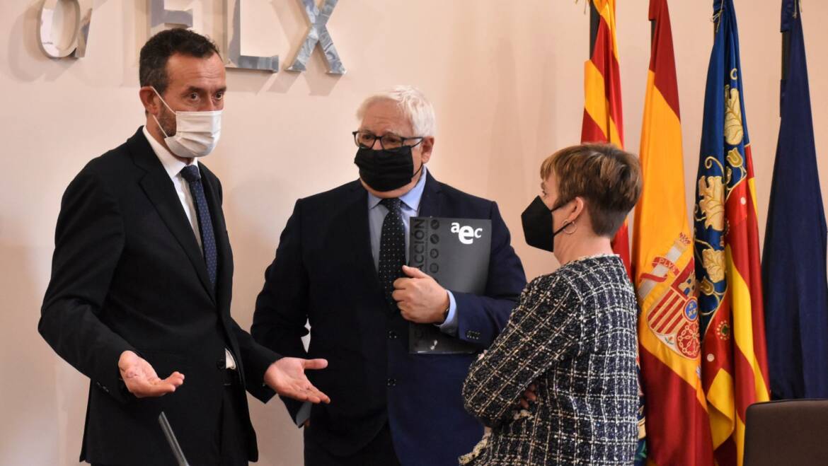 El alcalde considera muy positivo que el Gobierno permita a las comunidades autónomas ampliar los sectores beneficiados por las ayudas de apoyo a la solvencia empresarial