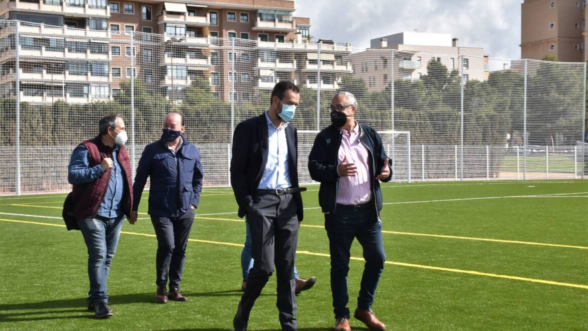 Concluyen las obras de renovación integral y mejora del Polideportivo Altabix con dos nuevos campos de césped artificial de fútbol