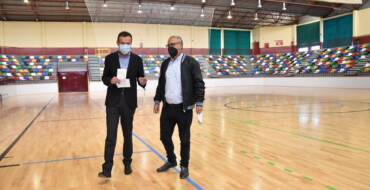 La nueva pista del pabellón Esperanza Lag permite albergar competiciones federadas de primer nivel