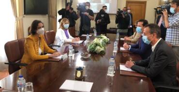 La ministra d’Indústria anuncia avanços en la resolució del conflicte per les taxes dels EUA a l’exportació de calcer