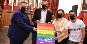 El Ayuntamiento se compromete a proteger los derechos de las personas LGTBI en el Día Mundial contra la LGTBIfobia