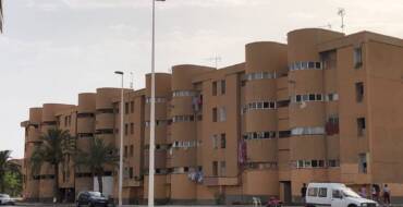 El Ayuntamiento da la licencia para el derribo de dos bloques desalojados de Palmerales con el fin de favorecer la normalización del barrio