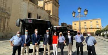 Elx incorpora cinc nous autobusos híbrids a la seua flota en la seua ferma aposta per la mobilitat sostenible i millora dels serveis públics