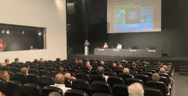 El alcalde asiste a la presentación del libro de Juan Lorenzo Antón ‘Elche, Ciudad de Oasis’