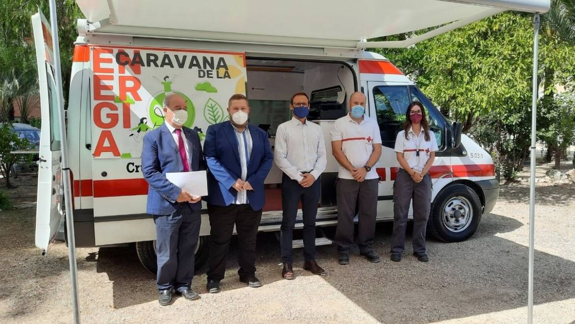 El Ayuntamiento y Cruz Roja presentan el proyecto «Caravana de la Energía» en el que colaboran la Fundación “la Caixa” y CaixaBank