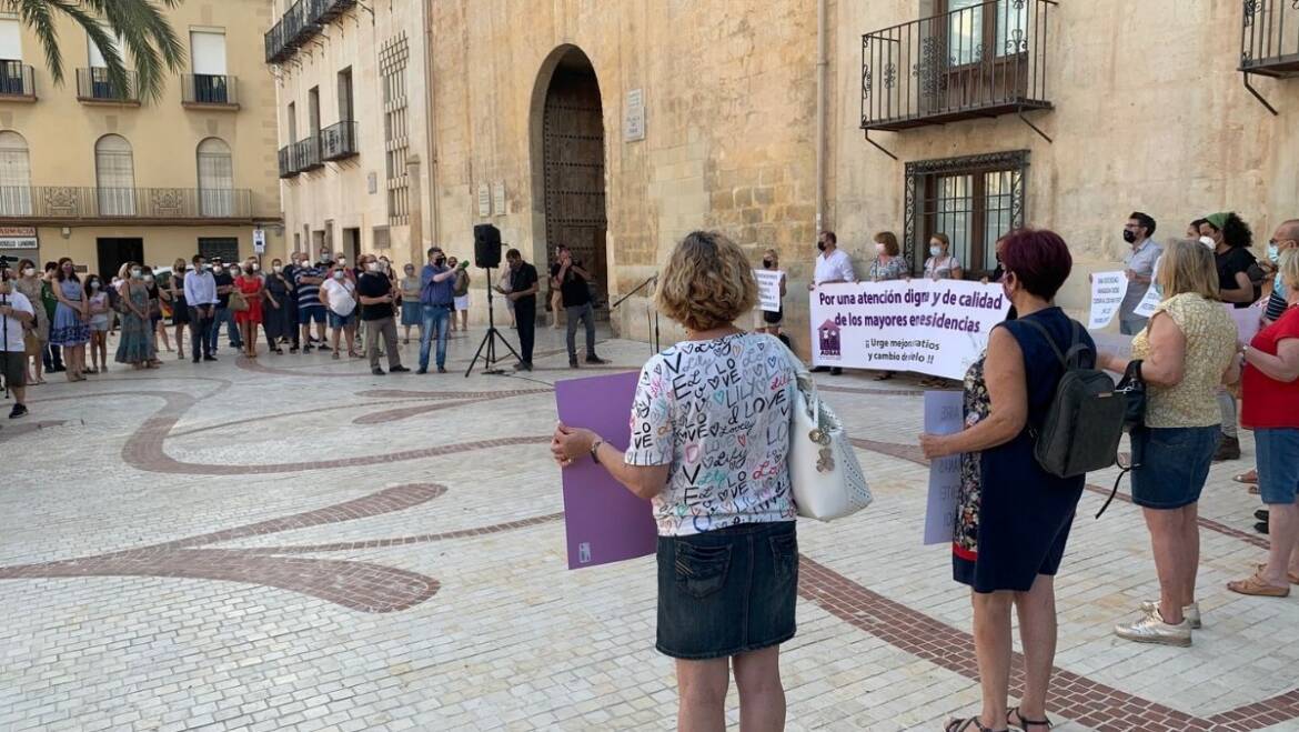 L’Equip de Govern dona suport a les reivindicacions dels familiars de la residència de majors d’Altabix
