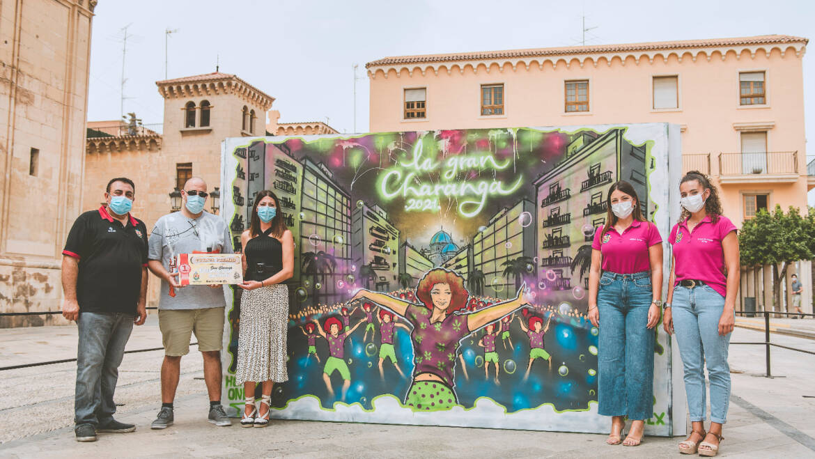 José Gacel gana el concurso de grafiti convocado por la Federación Gestora de Festejos Populares en conmemoración a la Gran Charanga ilicitana