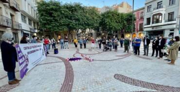 Miembros del Equipo de Gobierno apoyan una nueva concentración en repulsa de los asesinatos machistas