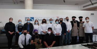Luceros Gourmet gana el primer premio de la II edición del concurso ‘De tapes a Elx’ con su ‘Capricho ibérico ilicitano’