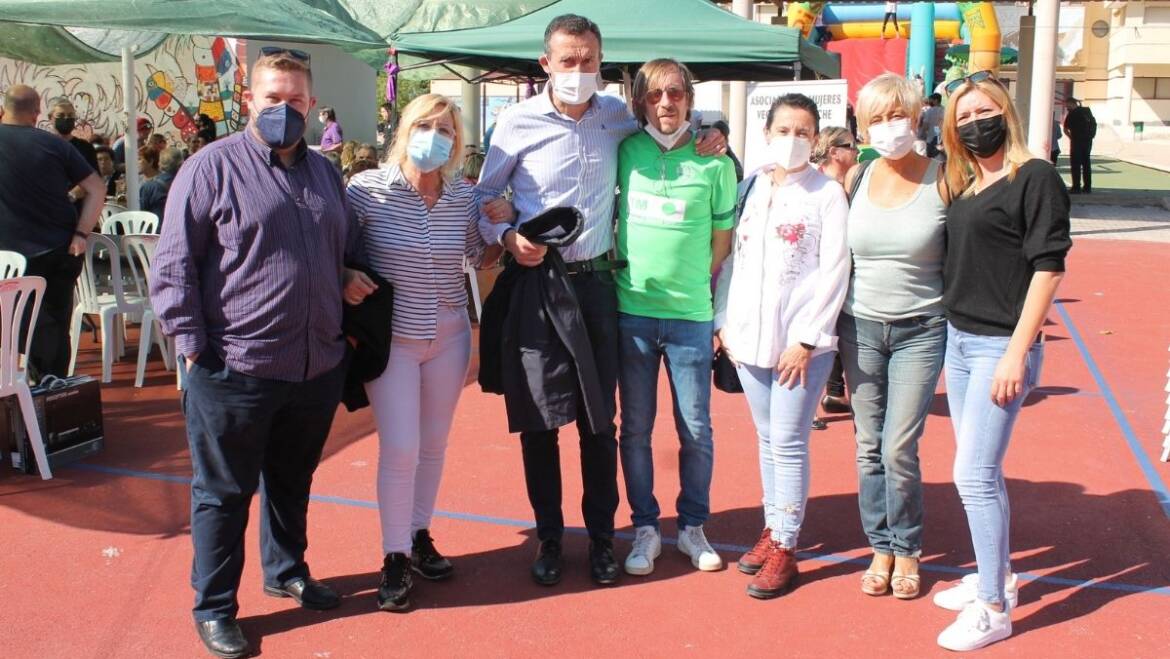 El alcalde se compromete a “reactivar la participación” en la Jornada de Convivencia Vecinal celebrada en el CEIP Vicente Blasco Ibáñez
