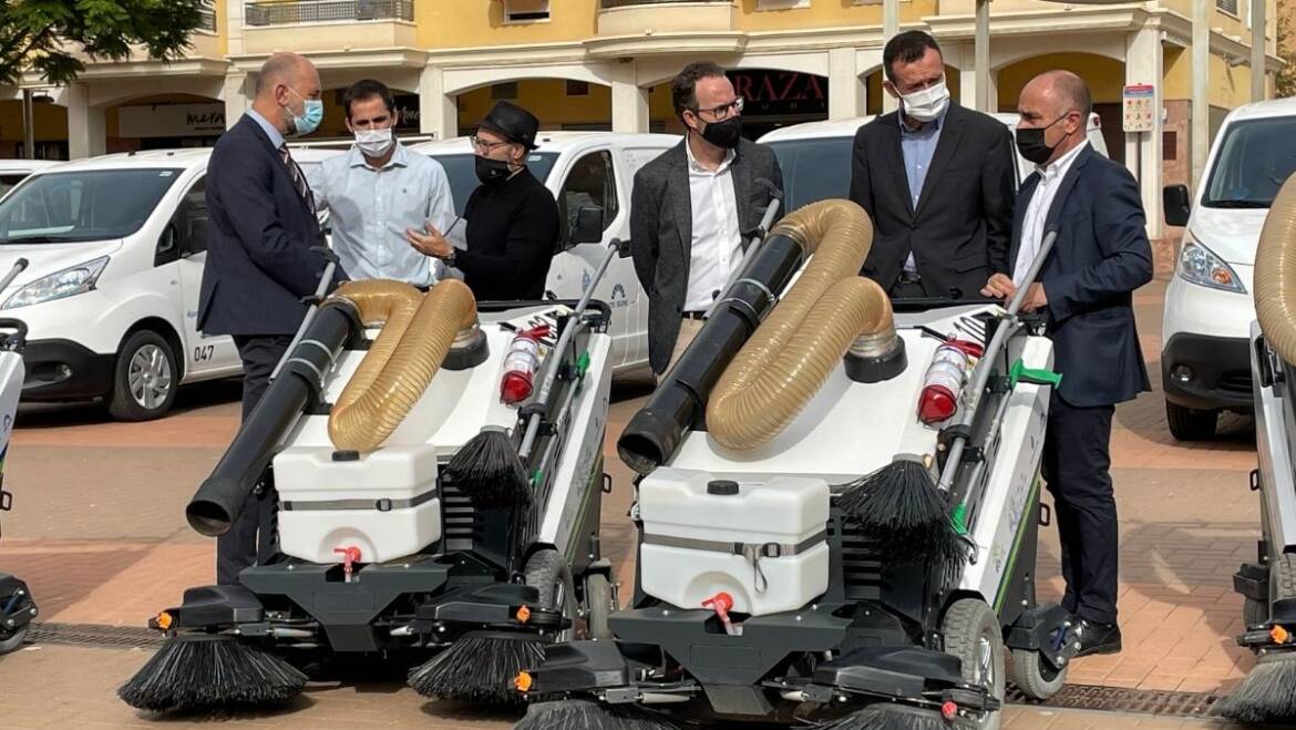 El nuevo servicio de limpieza incorpora 58 nuevos vehículos que apoyan a los efectivos manuales para un barrido diario óptimo