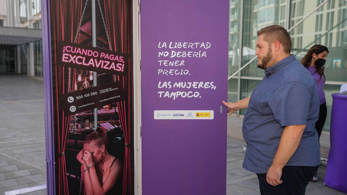 Igualdad inaugura la campaña ‘Bienvenidos a la explotación’ en contra de la trata de mujeres y menores en la industria del sexo
