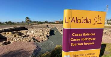 El yacimiento de La Alcudia se viste de gala para conmemorar el 25 aniversario de su incorporación a la Universidad de Alicante