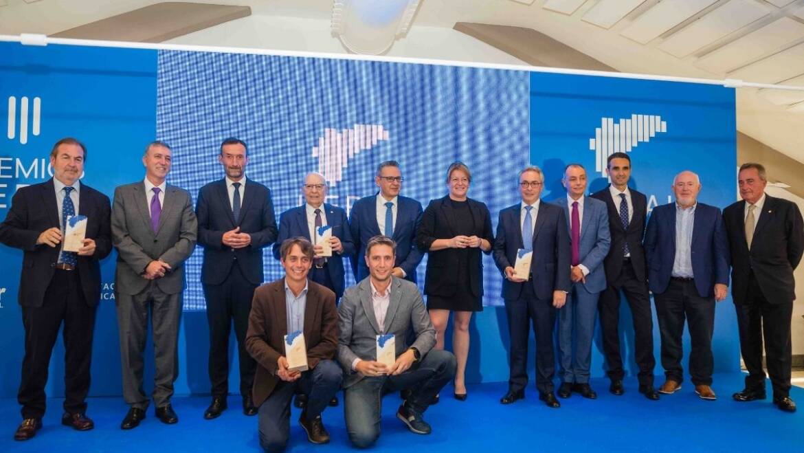 El alcalde asegura que Rafael Bernabeu es “referente de una generación de empresarios que han sido cruciales para el desarrollo de Elche”