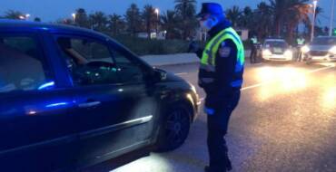 Detenidos dos hombres por agredir a varios policías locales en un control en Algoda