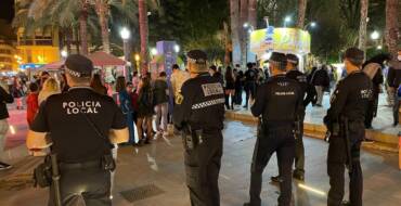 El dispositiu especial de la Policia Local evita incidències destacables en la nit de Halloween