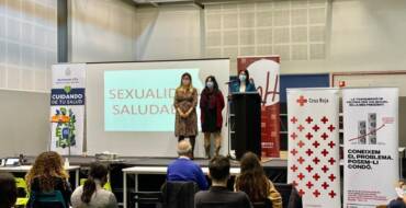 Más de un centenar de jóvenes participan en una conferencia sobre sexualidad saludable impulsada por la concejalía de Sanidad y Cruz Roja