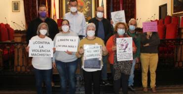 L’Equip de Govern dona suport a la Plataforma de Pensionistes en la seua protesta contra la violència masclista