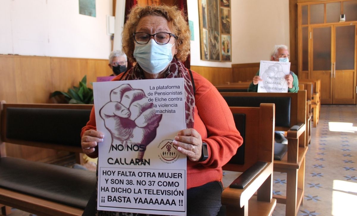 Plataforma Pensionistas - 4 El Equipo de Gobierno apoya a la Plataforma de Pensionistas en su protesta contra la violencia machista