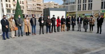 El Ayuntamiento de Elche muestra su repulsa contra el último asesinato machista en Torrevieja