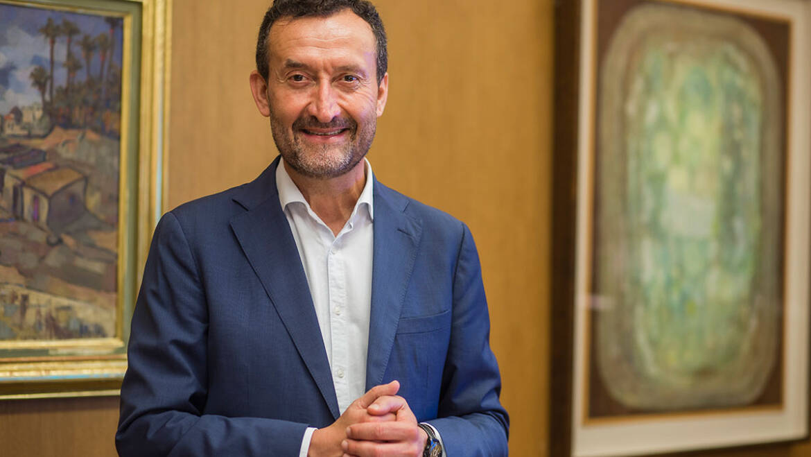 El alcalde reclama a Renfe que incluya Elche en los planes para implantar trenes AVE de bajo coste entre Madrid y la provincia