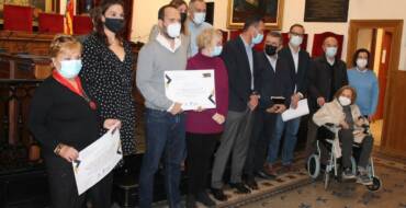 El Ayuntamiento respalda el periodismo innovador y de calidad con la entrega del I Premio ‘Vicente Verdú’ en el Salón de Plenos