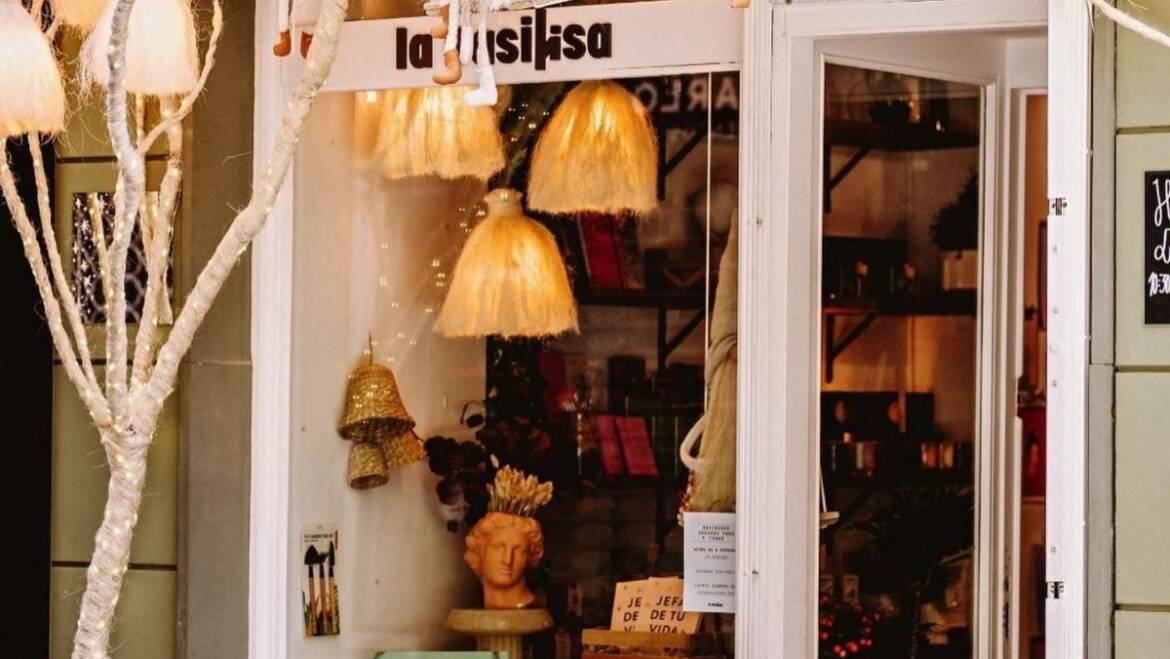 La concejalía de Comercio entrega los premios del concurso de escaparates navideños