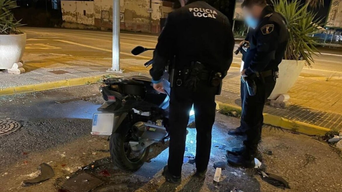 La Policía Local detiene a un hombre por dañar con una roca vehículos estacionados