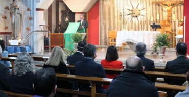 El sacerdot il·licità José Juan Valero Maciá pronuncia el pregó de la celebració de Sant Agatàngel