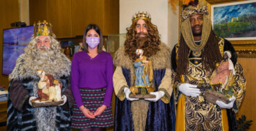 Los Reyes Magos llegan a Elche para recibir las cartas con los regalos de los niños y niñas del municipio