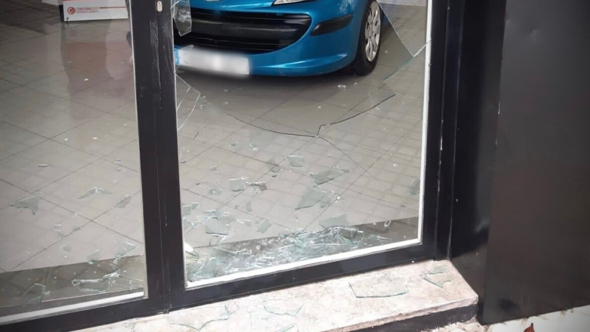 La Policía Local detiene a un hombre acusado de robar un vehículo de un concesionario