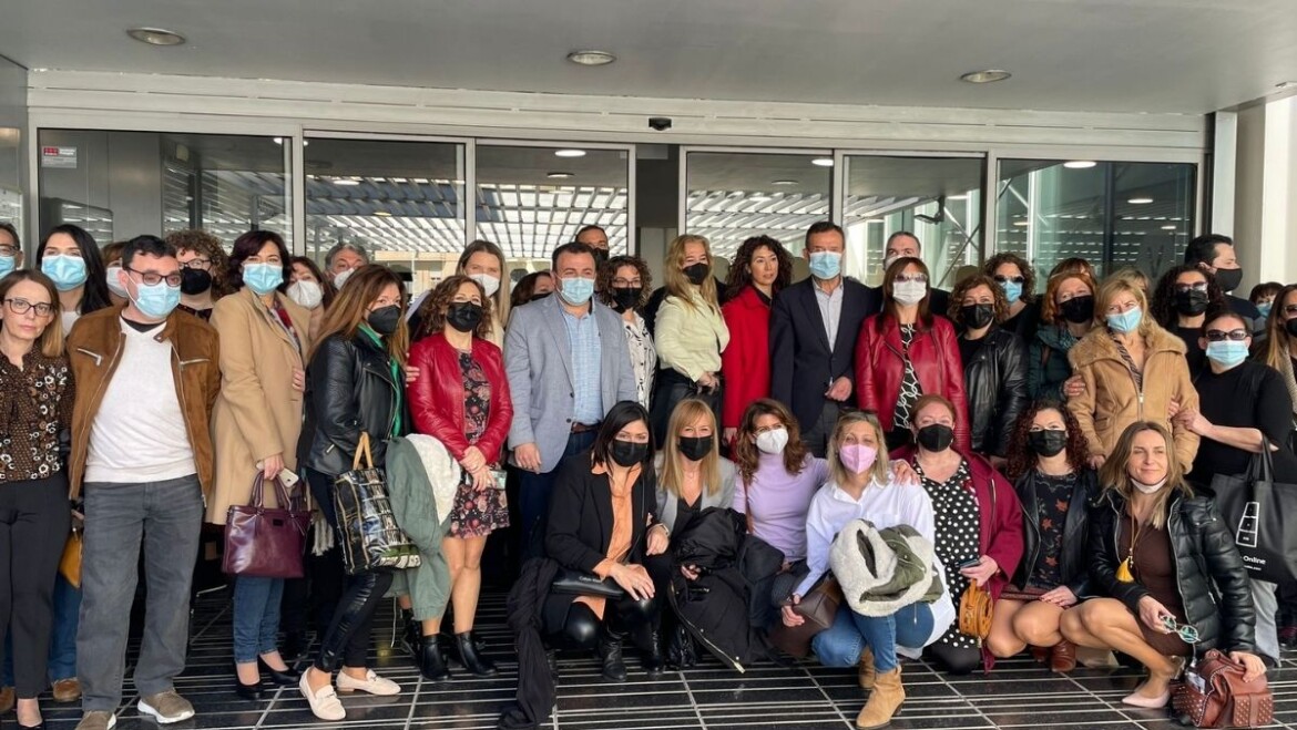 L’Ajuntament millora la gestió municipal amb la promoció de 73 administratius