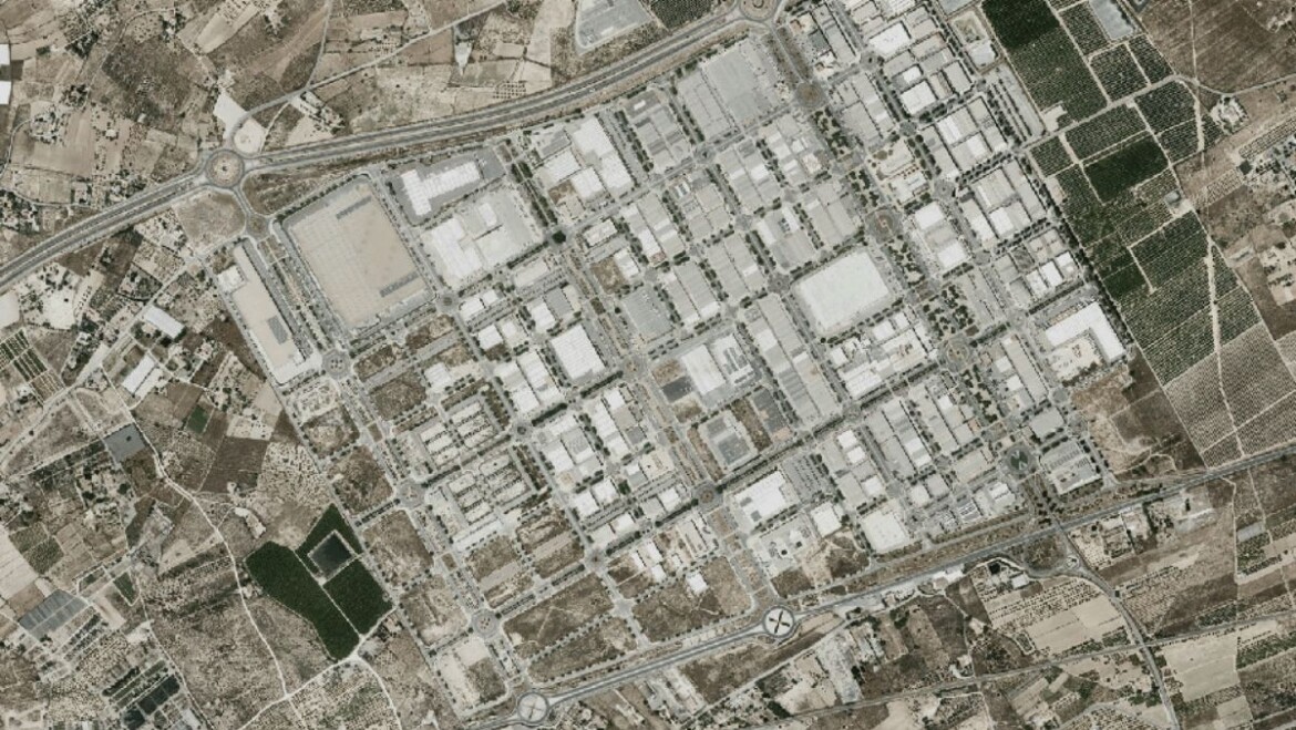 El Programa d’Actuació Integrada per a ampliar en quasi 600.000 metres quadrats Elx Parc Empresarial estarà llest abans de l’estiu