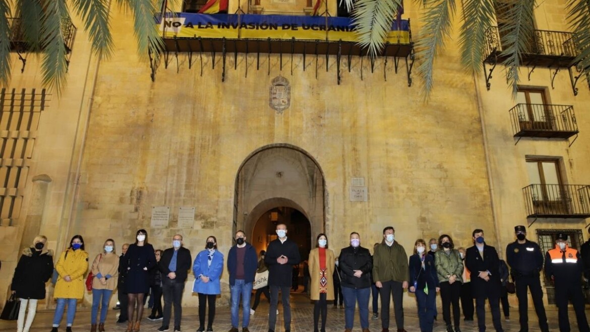 El Ayuntamiento pide a la ciudadanía que informe a la oficina Pangea si han acogido familias ucranianas para prestarles apoyo en sus necesidades básicas