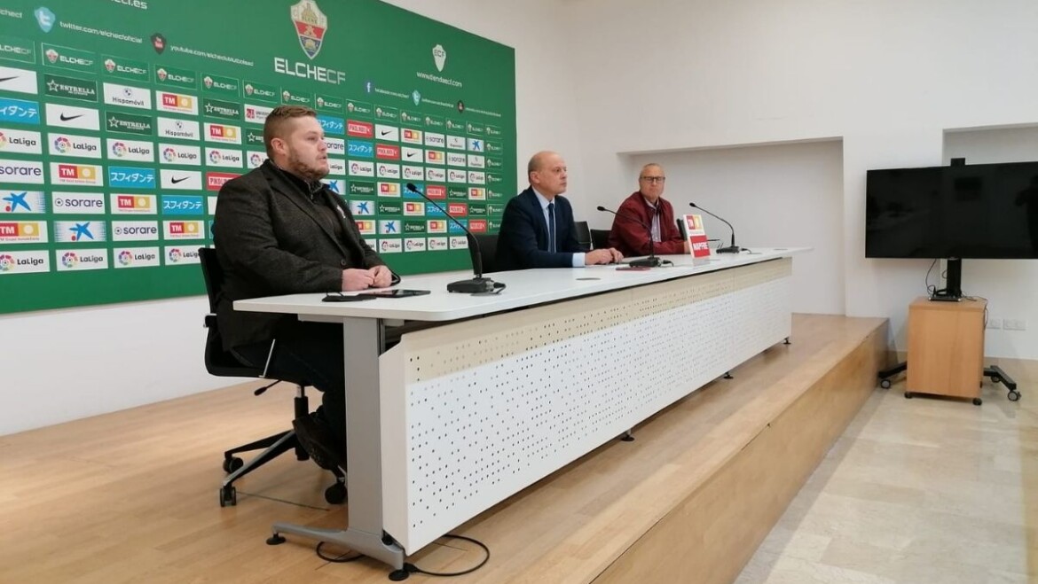 L’Ajuntament i l’Elx CF destinaran 100 entrades per partit al Martínez Valero per a col·lectius vulnerables